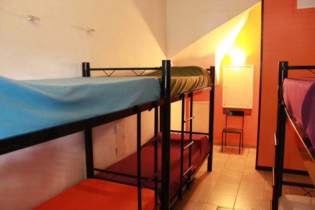 La Lechuza Hostel Росарио Экстерьер фото