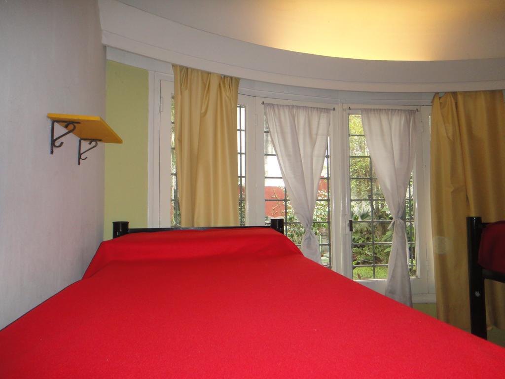 La Lechuza Hostel Росарио Экстерьер фото